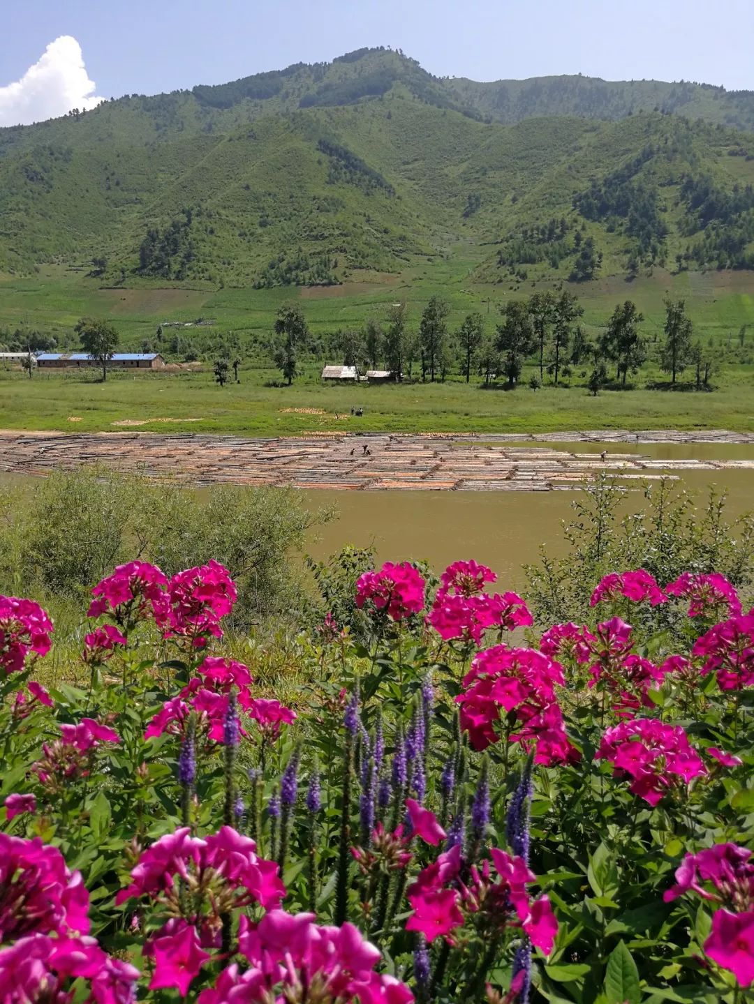 丹东最大的中朝边贸城,丹东中朝边境风光