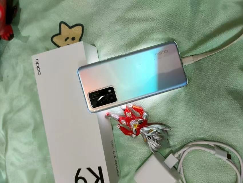 OPPO拒绝高价低配：7nm+OLED屏+65W闪充，跌至1631元