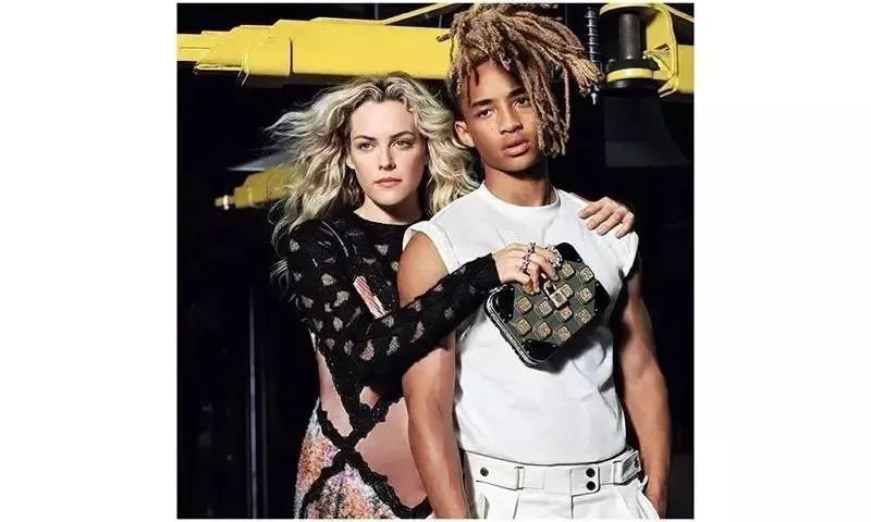 王一博的女性魅力,王一博穿女装vs肖战穿女装