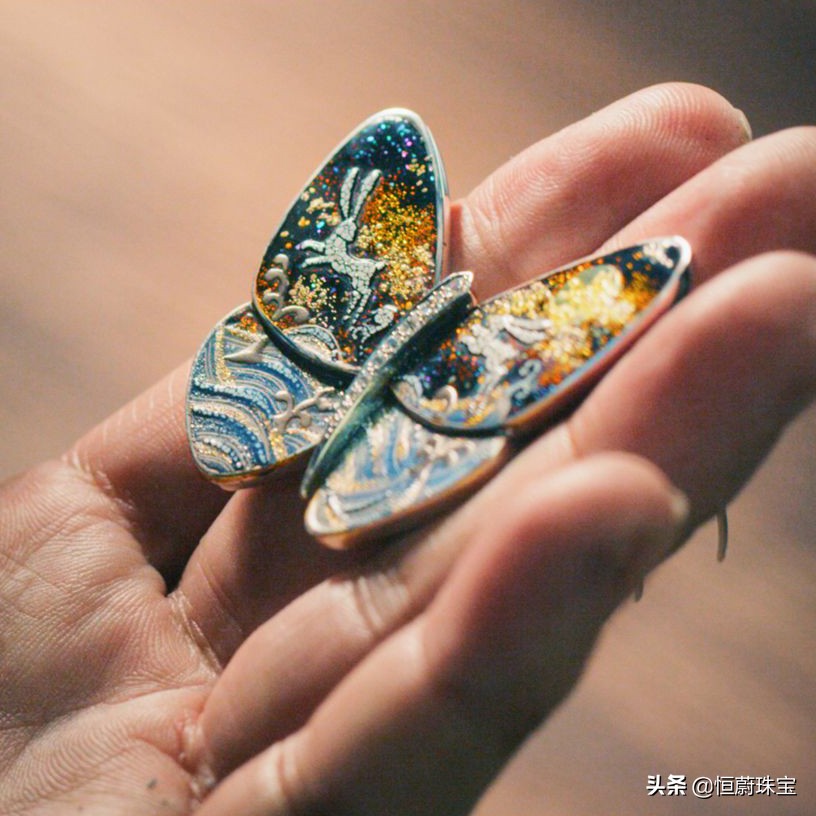 梵克雅宝蝴蝶胸针,梵克雅宝的历史著名胸针设计