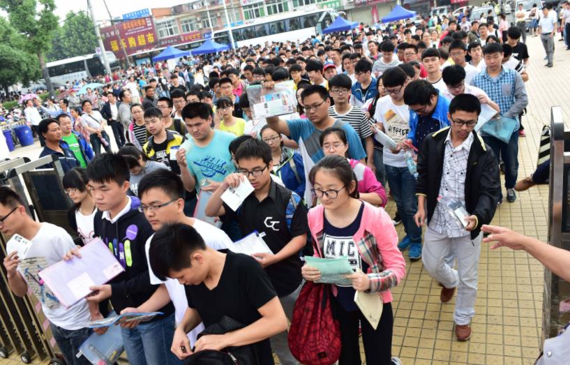 平顶山考生撕试卷,平顶山市考生撕答题卡