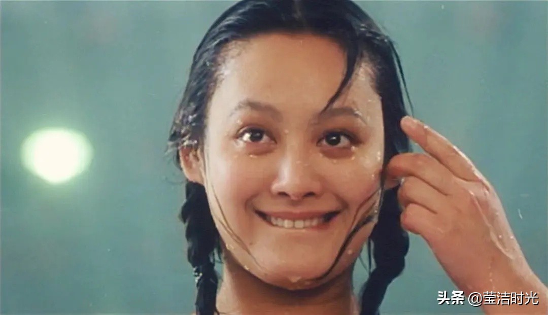 宁静红色游泳衣,宁静最惊艳的穿衣