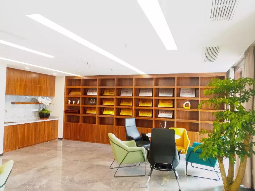 武汉高端家装公司有哪些,武汉高端办公室家具店在哪里