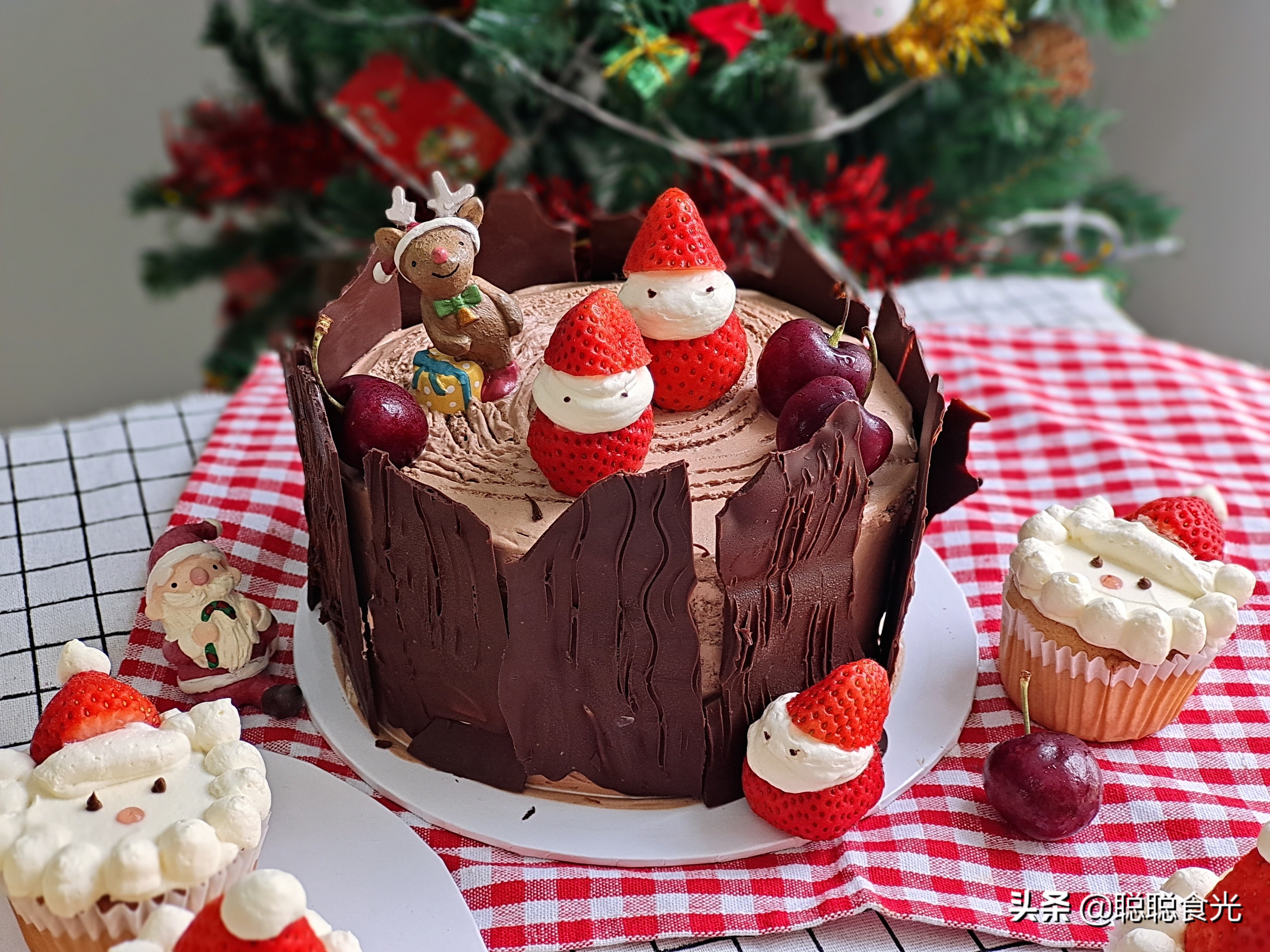 巧克力圣诞树蛋糕制作方法,圣诞节奶油巧克力蛋糕