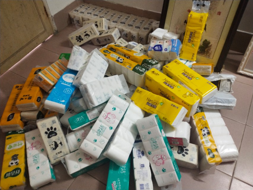 农村摆地摊卖袜子好赚钱,农村摆地摊十大暴利产品