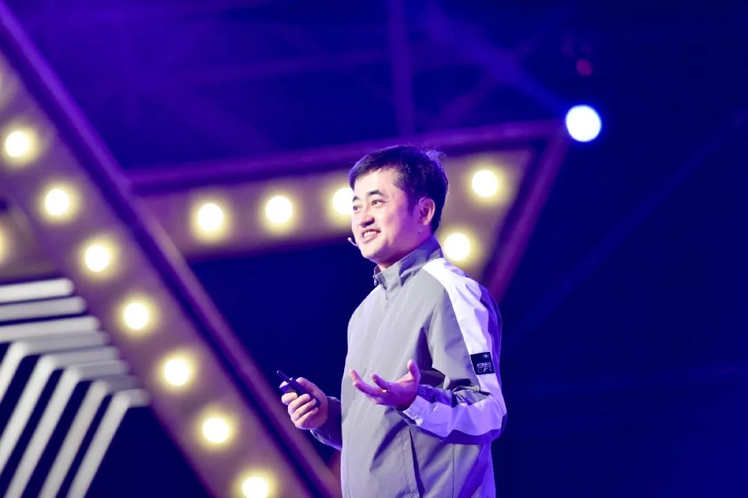 安踏横扫篮球鞋,安踏横扫水泥克星评测