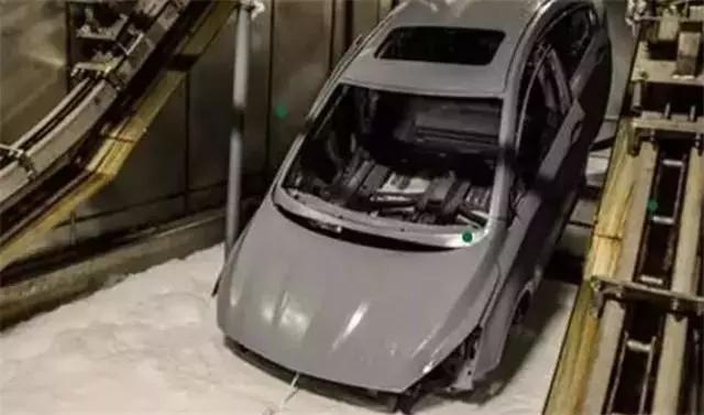 小剐蹭该不该补漆,小剐蹭补漆修复技巧