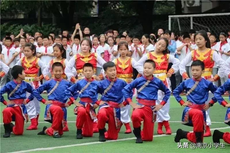 卓雅小学足球比赛,白云区第五届中小学生足球联赛