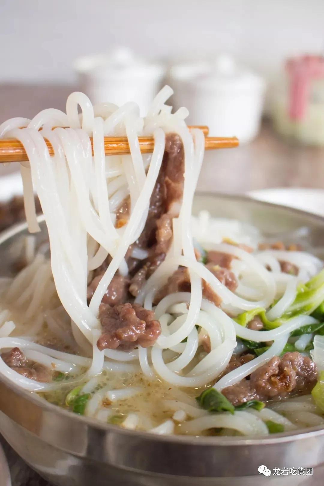 走吧，去龙门镇，吃上一整天