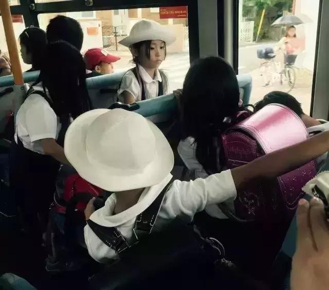 日本对孩子的教育真实面目,日本人残酷的对待孩子