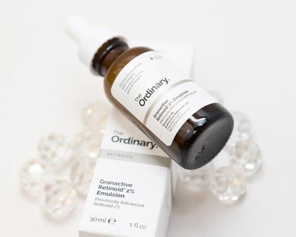 20岁淡化眼部细纹,20岁眼下有细纹怎么办