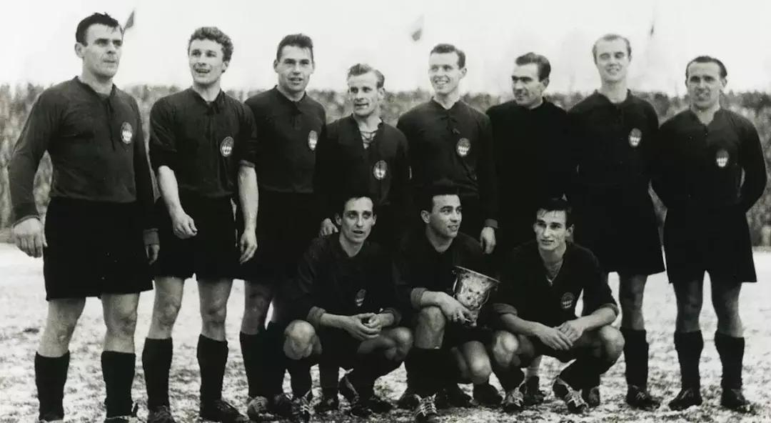 拜仁德甲联赛历史,拜仁成就德甲七连冠小说