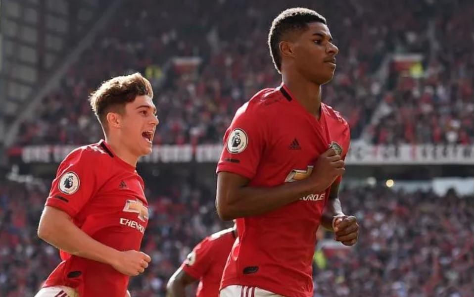 曼联1-0莱斯特！球队建设非一日之功，缺兵少将的“红魔”尽力了