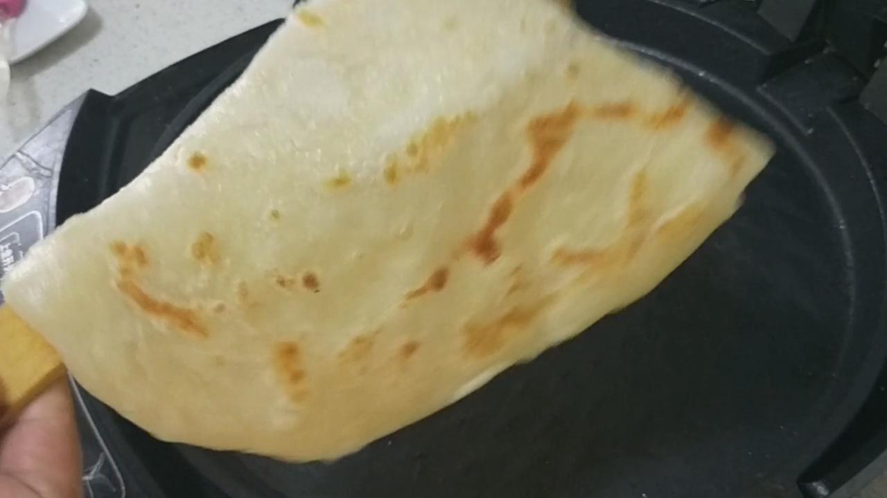 电饼铛烙的饼怎么很干,为什么利仁电饼铛烙饼干硬