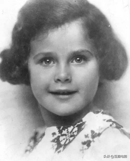 首位全裸出镜,这好莱坞*星艳**竟是wifi之母《*物尤**:海蒂·拉玛传》