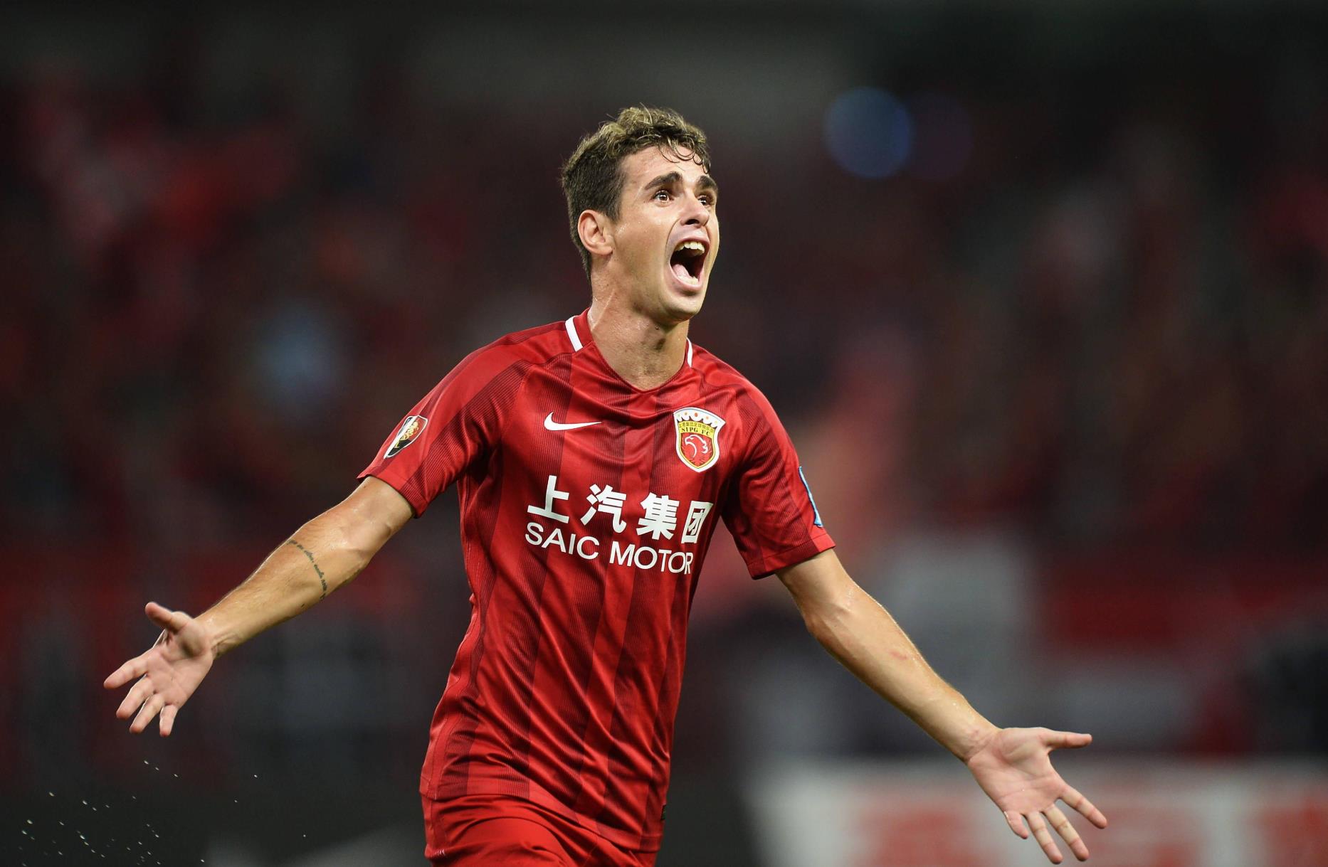 上港外援愿意重返国家队！奥斯卡喜欢上海！上港8倍年薪报价名帅