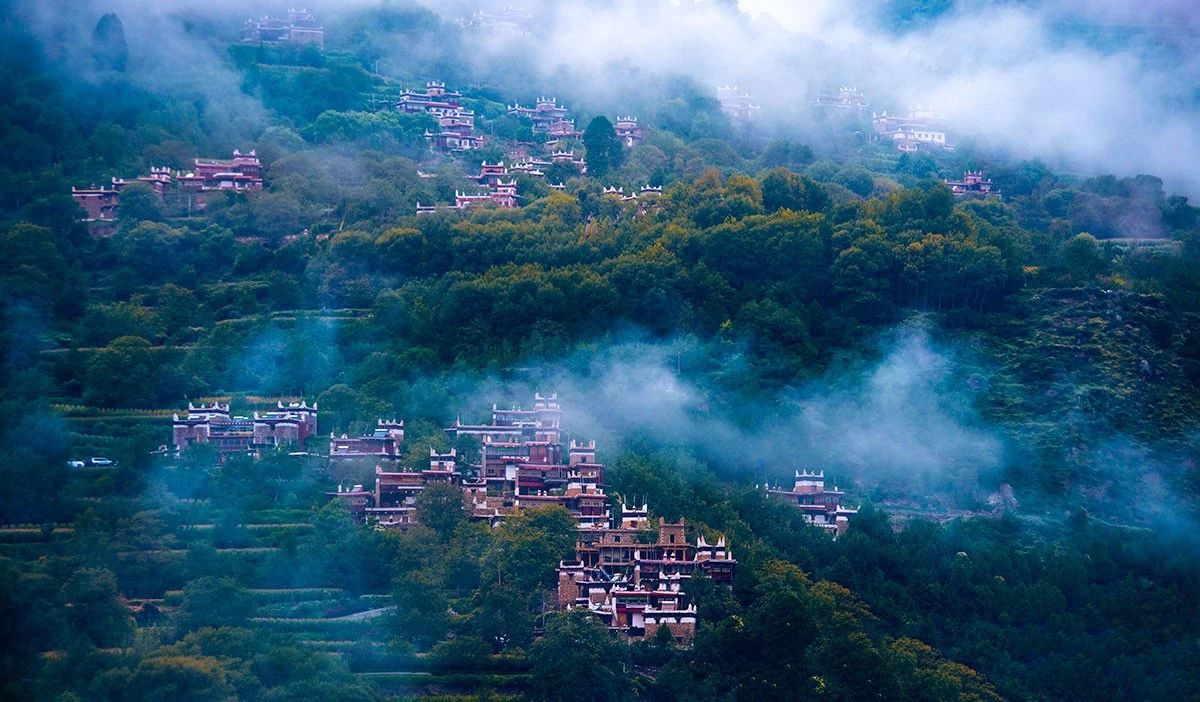 川西到底有什么魔力吸引着,川西为啥旅游资源多