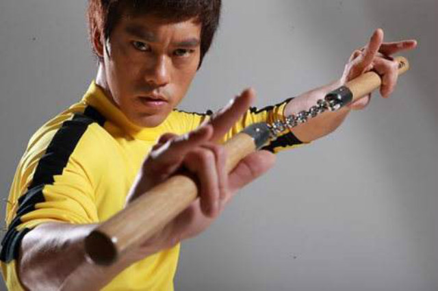 斧头帮琛哥魔性步伐,斧头帮琛哥开头片段