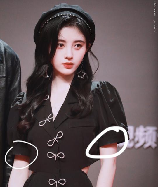 鞠婧祎身上抹粉这是真的假的,鞠婧祎被疑全身擦粉