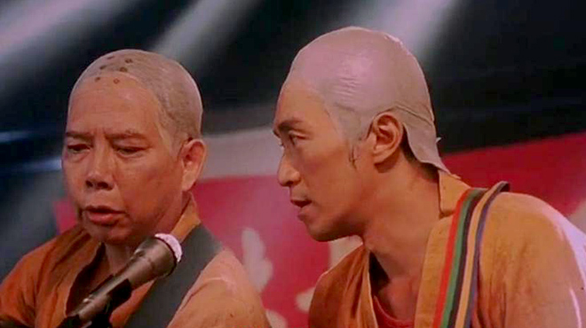 撞钟砸酒瓶，讹人收费，影视剧里这些会铁头功的角色一个比一个狠