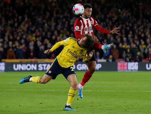 阿森纳0-1挖出新星！20岁小将让球迷改变偏见，过人+调度已成铁腰