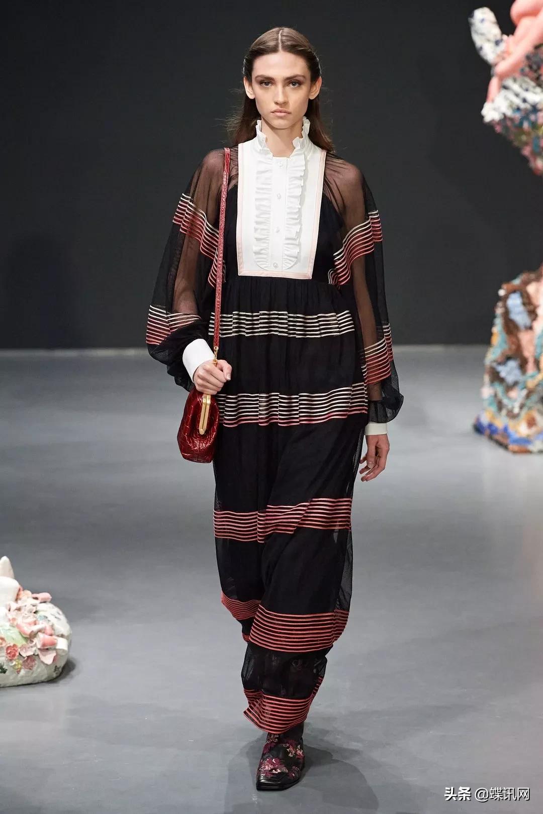 toryburch是真珍珠吗,toryburch算不算奢侈品牌