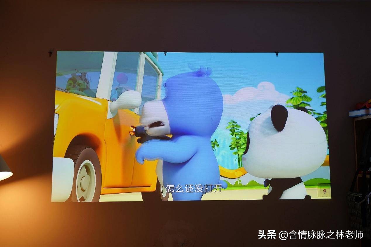 坚果v20投影仪和极米h3s对比,极米投影仪与坚果投影仪哪个更好