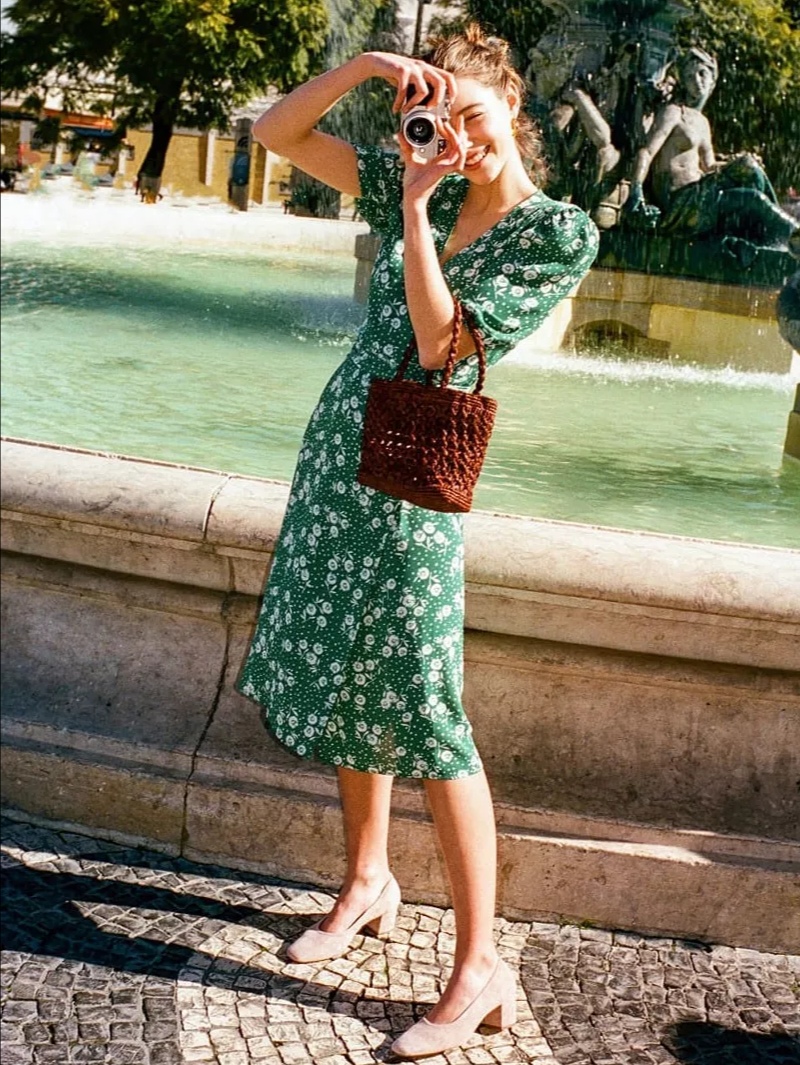 身高不高女生穿什么鞋子,身高不到160的女生穿什么鞋