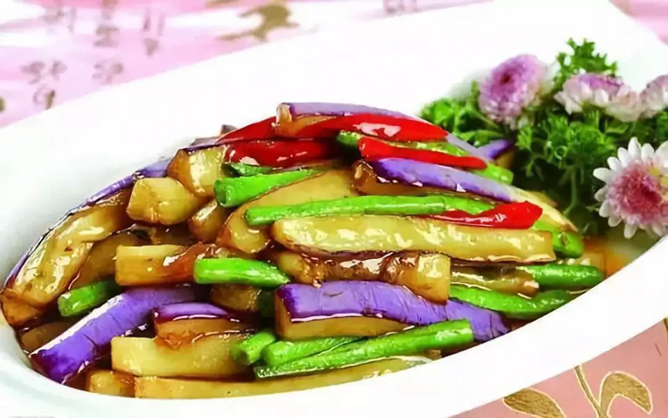 炒蔬菜时,学会这4个秘诀,叶子翠绿不发黄,清脆爽口又美味