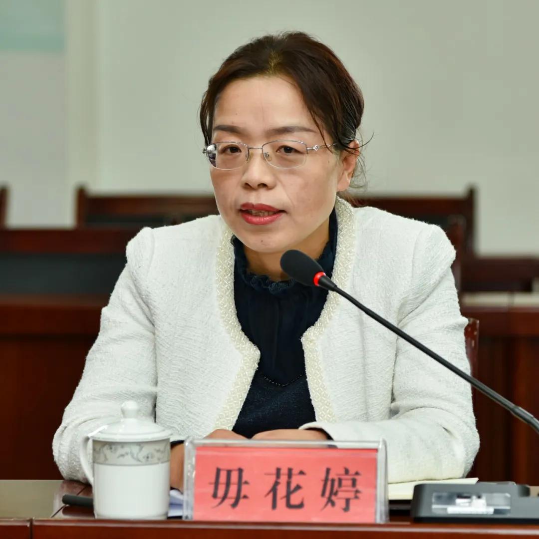 学习援鄂白衣天使争做时代英雄楷模(座谈会发言)