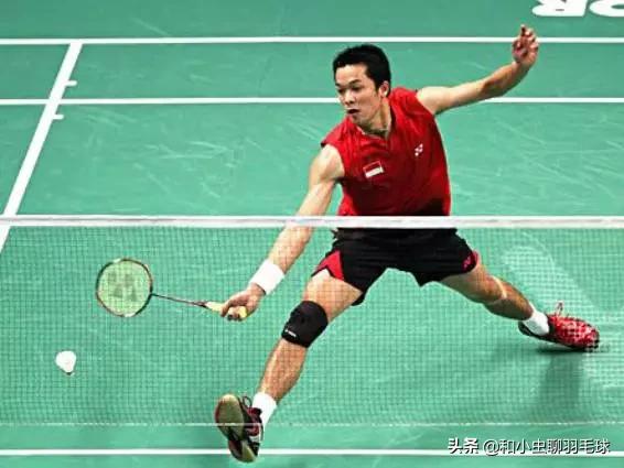 羽毛球步法的最大核心其实是控制重心