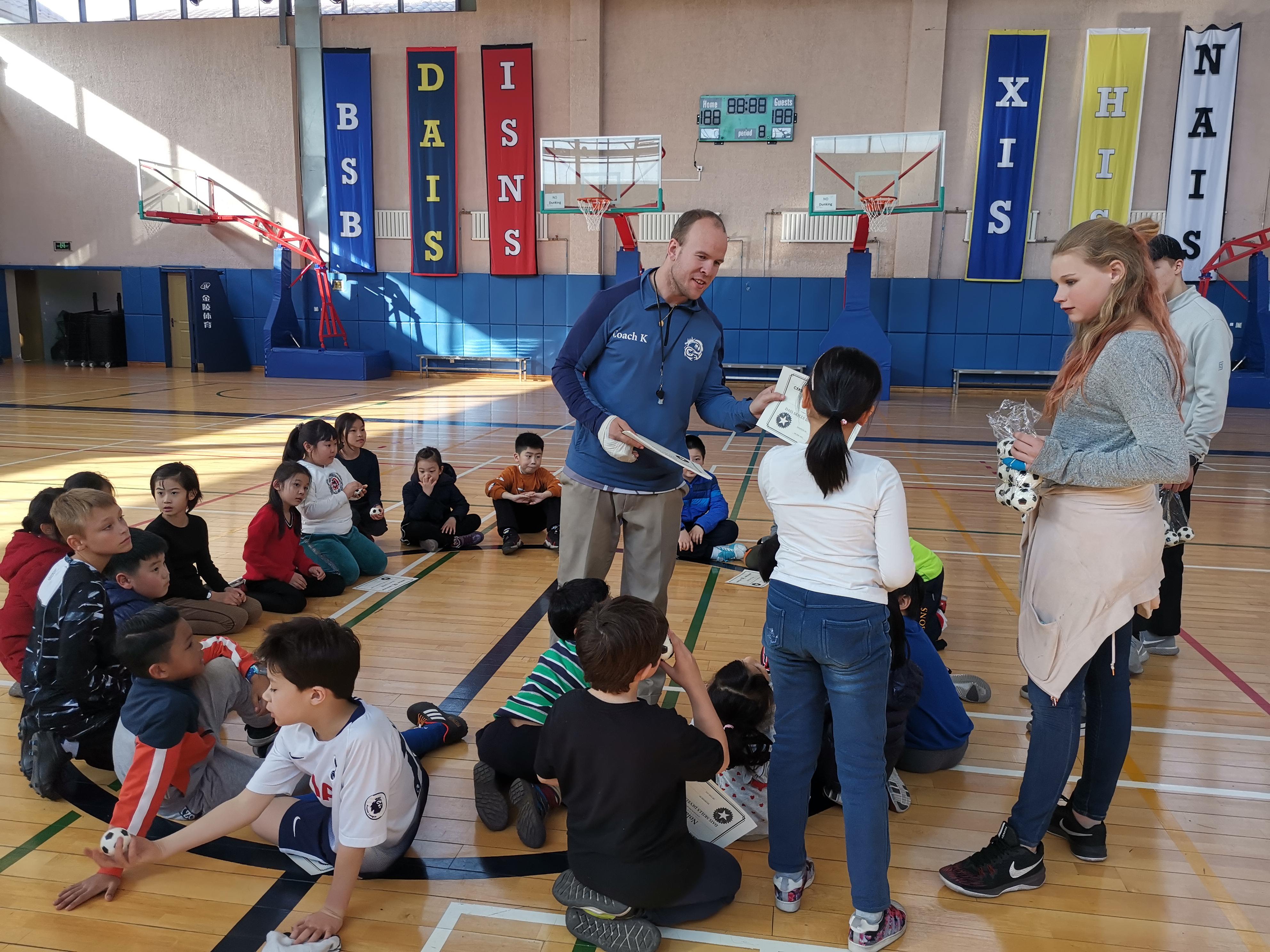 不经过摔打怎么变强,不经历磨练就不能成长