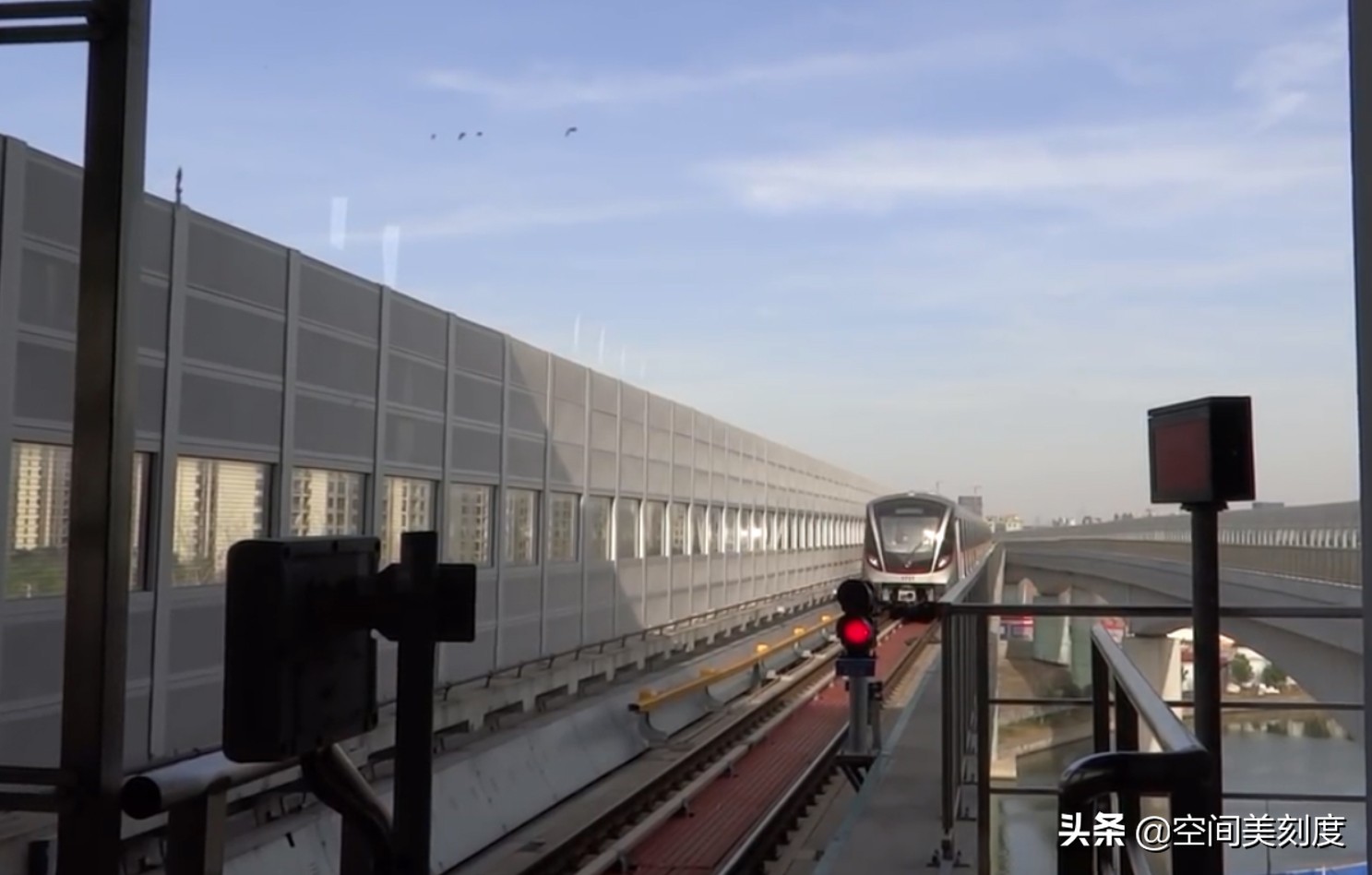 离高架近的房子如何防噪音,靠高架的房子减少隔音