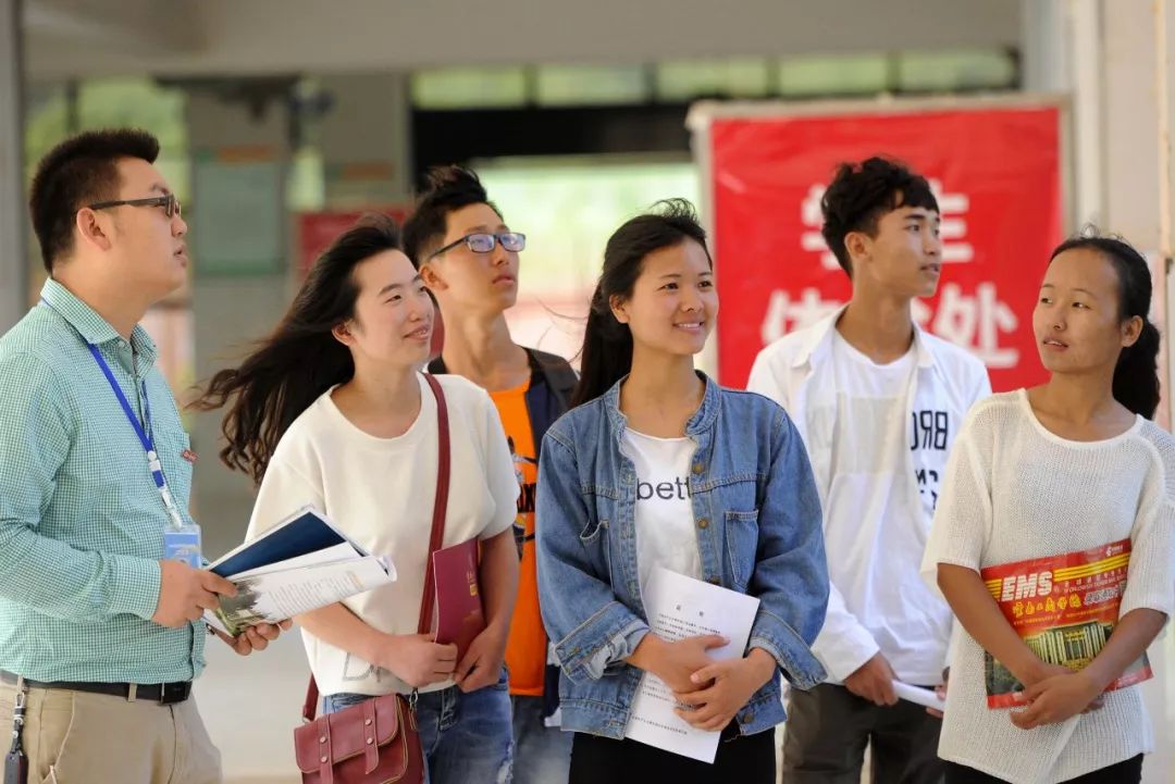 三本好找工作还是大专好找工作,三本生和大专生哪个好找工作