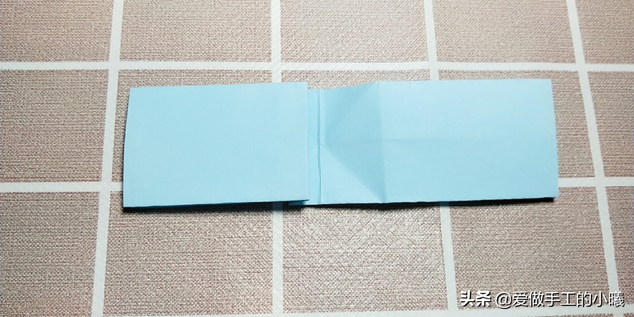 蝴蝶结折纸怎样贴在贺卡上好看,折纸简单又漂亮的蝴蝶结收纳盒