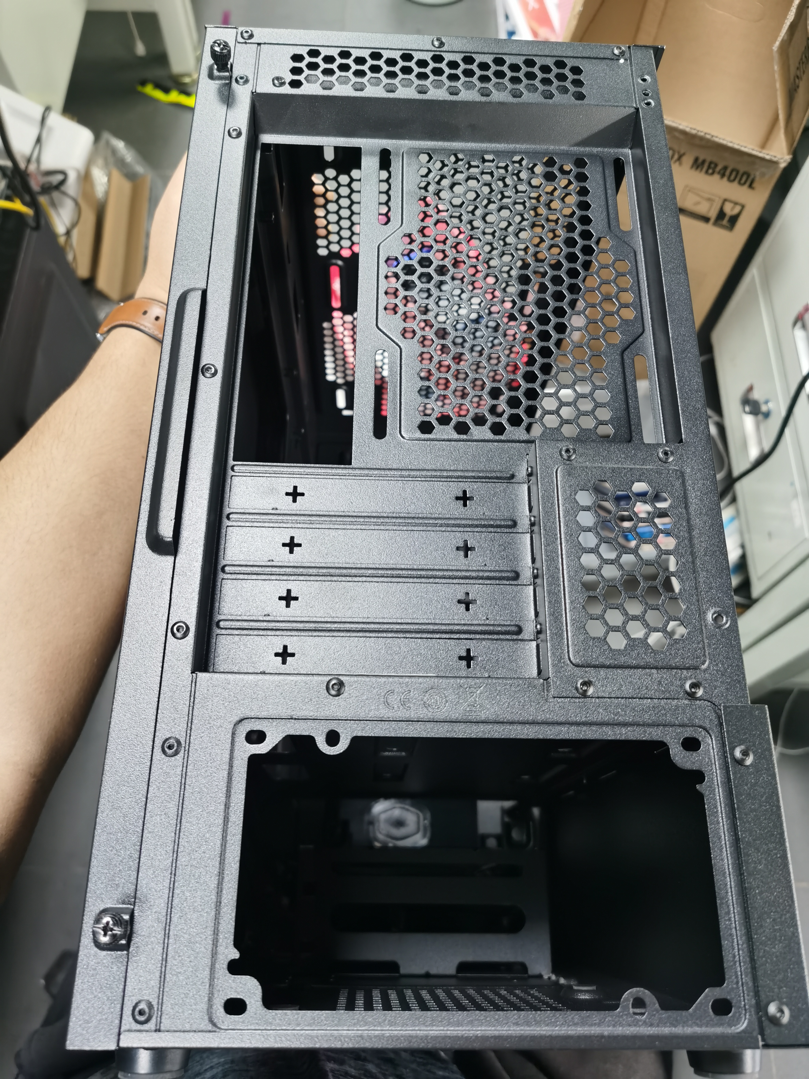 品牌老机箱能装新主板吗,电脑小白怎么重装系统win7