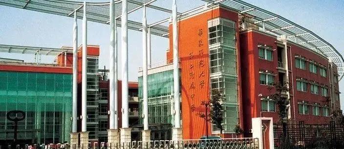 华二附中真的退步了？2020年，总校上海第五，分校各区第一