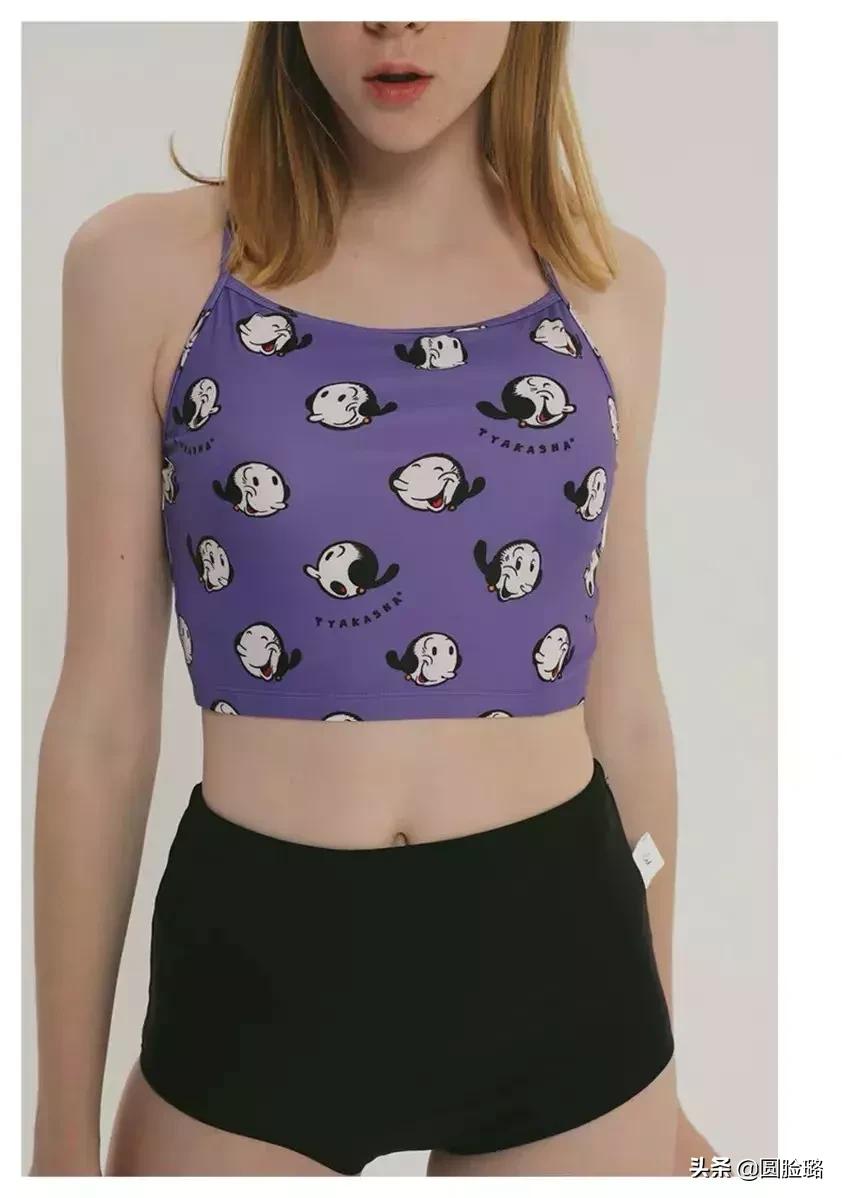 优衣库+MOCO+乐町联名T恤都太好看了！求求你帮我选一下