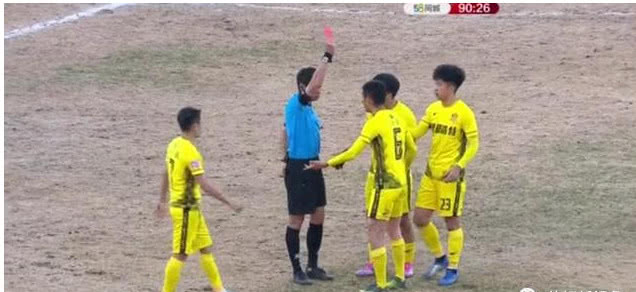 中甲赛场大规模冲突,中甲连续爆发2场大规模冲突