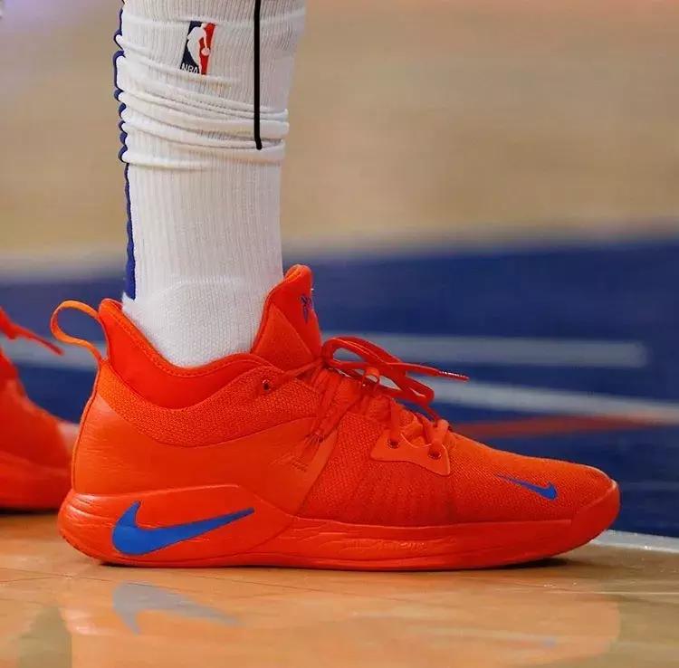 NBA球员今日上脚：塔克实战AJ1，麦迪中国行穿新鞋！