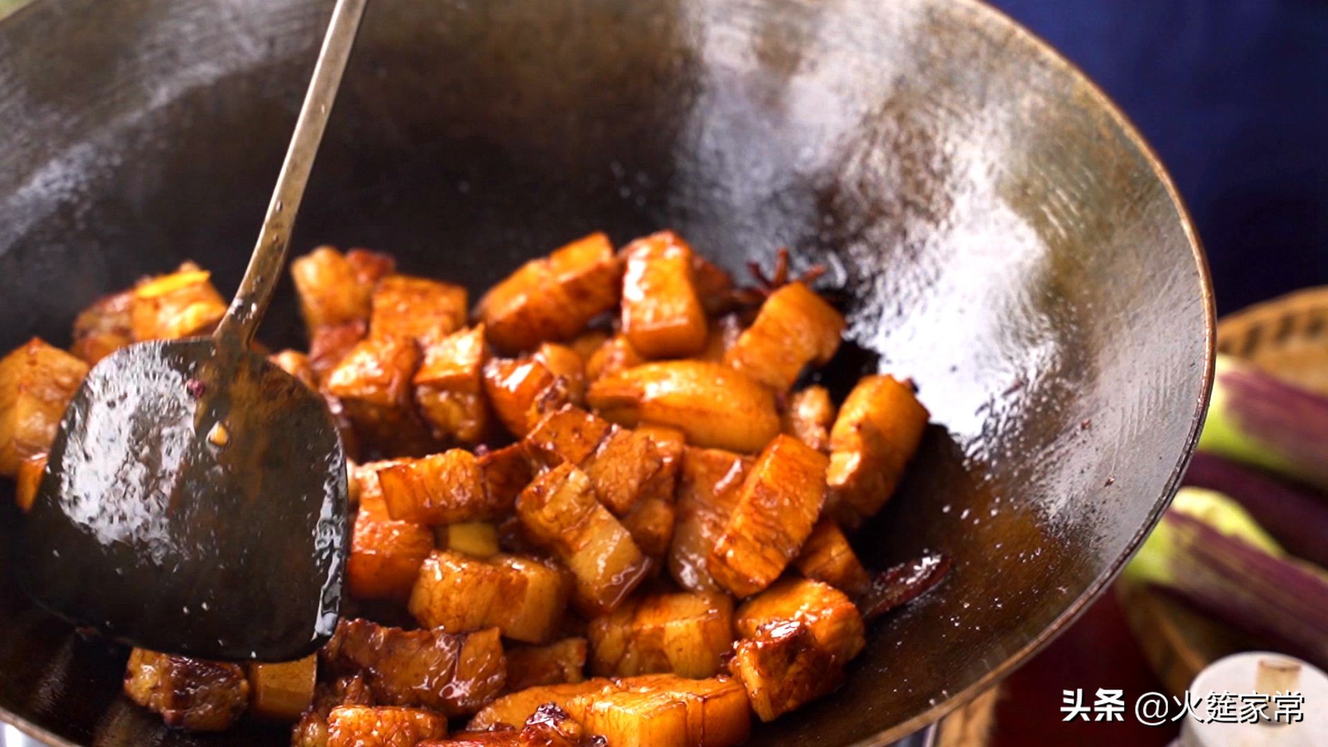 火哥教你做菜,红烧肉怎么做得软烂肥而不腻呢