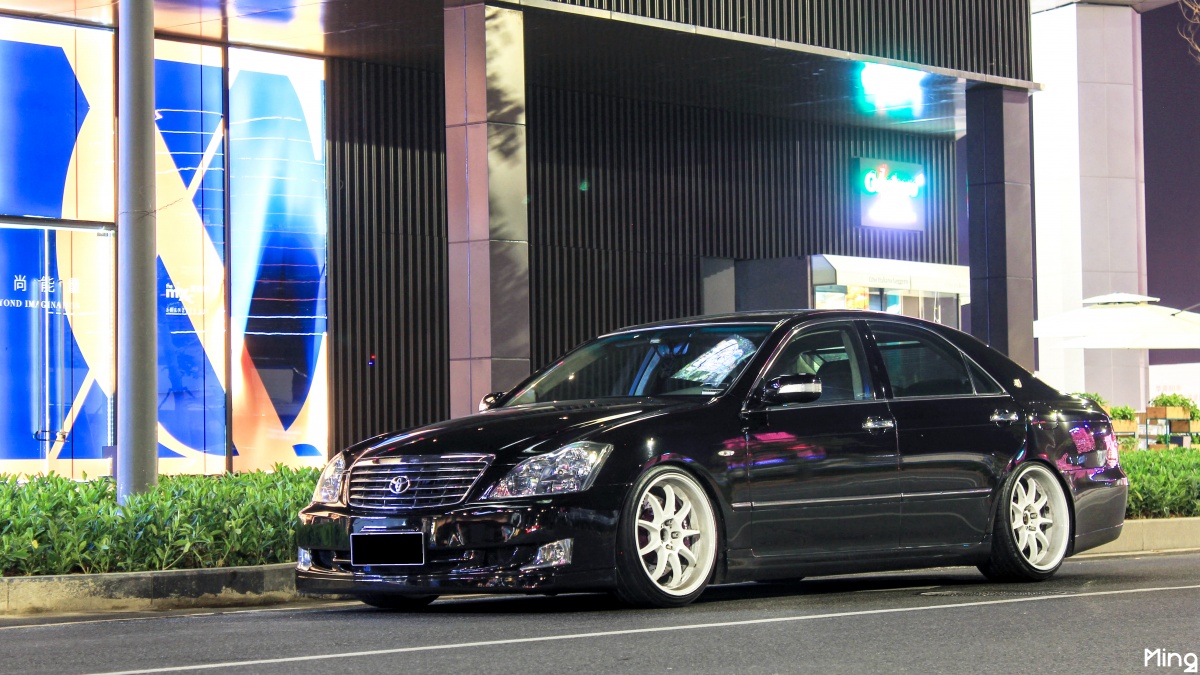 全黑内饰都有哪些,全黑的内饰