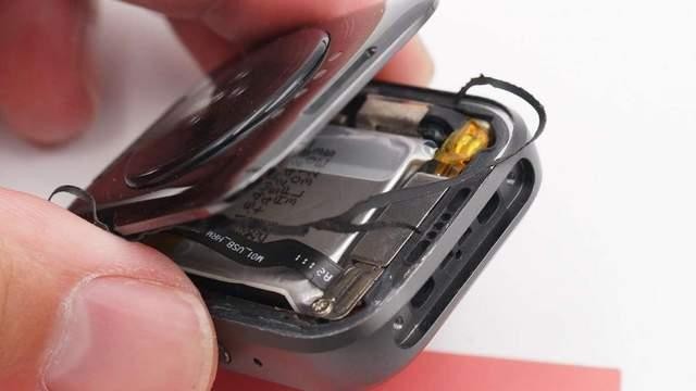 魅族首款智能手表拆解报告，内置艾为AW8896数字智能K音频放大器