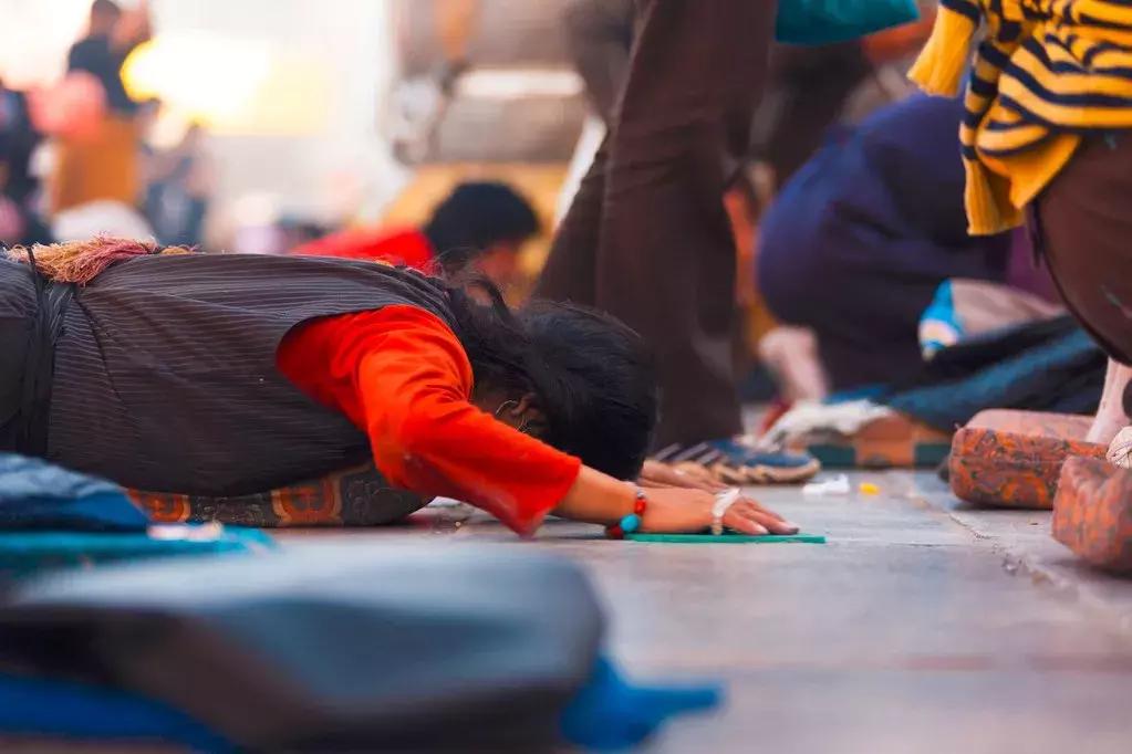 伪朝圣,伪朝圣之旅