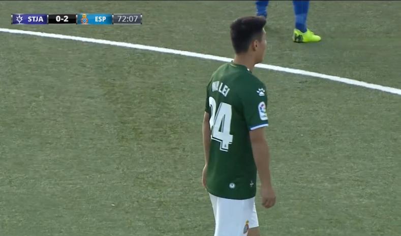 武磊7分钟遭2次打击！伸手3秒要球却被无视急得自己强行射门