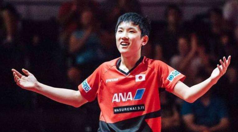 国乒女单5人全部晋级世乒赛8强,张本智和逆转最新消息