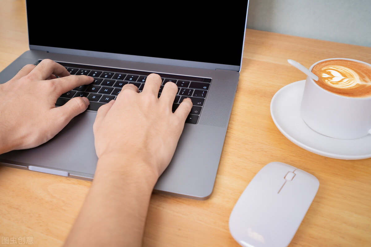 自媒体必看的3个网站,自媒体不会告诉你的四个网站