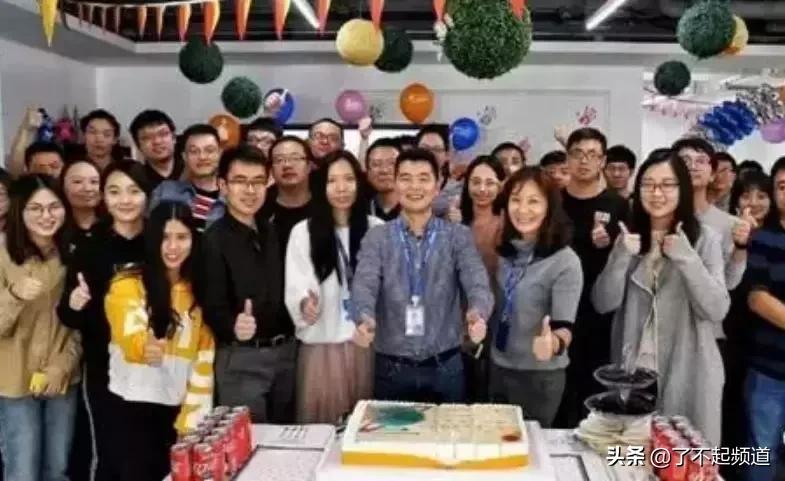 英国也抢不到票，求中国人给他们做了个“12306”