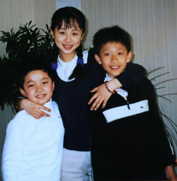 张一山对和杨紫谈恋爱的看法,张一山和杨紫将如何面对一纸婚约