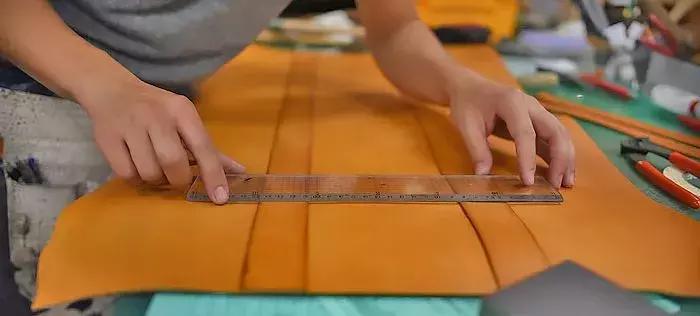 真皮水桶包小众包包品牌推荐,真皮小众包包品牌推荐秋冬